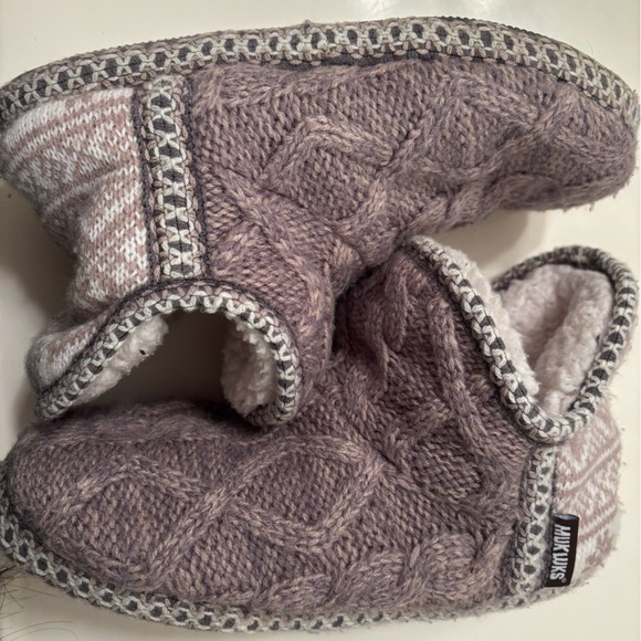 Muk Luks Gray Knit Slippers - Picture 2 of 6